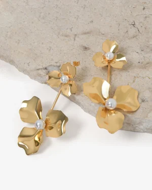 Forcast Magnolia Bold Floral Earrings* Earrings
